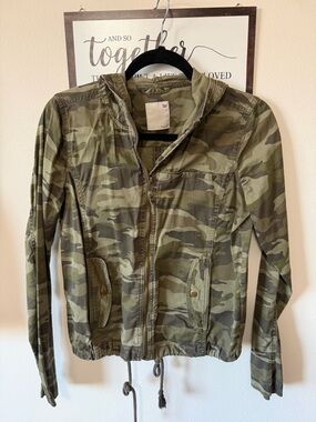 SO Women's Olive Camo Utility Jacket